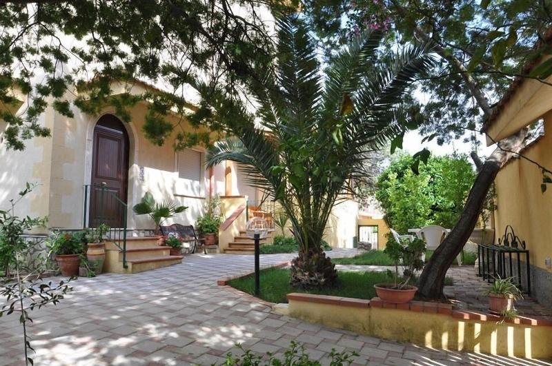 Villa Rahal image