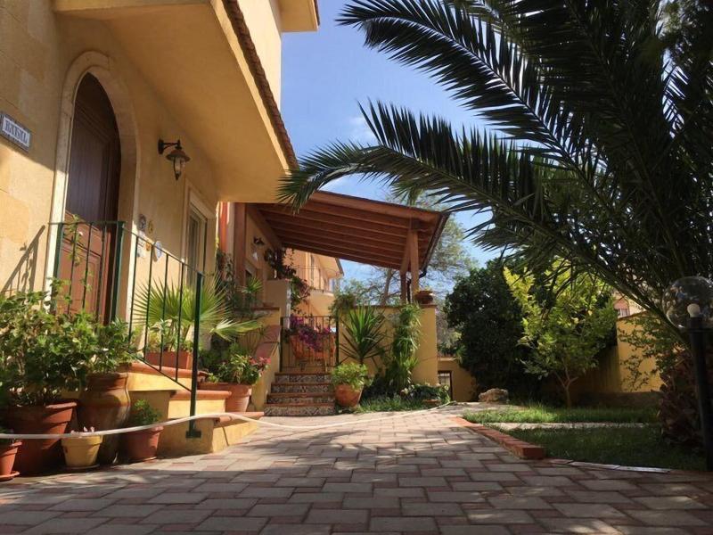 Villa Rahal image