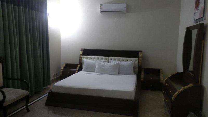Executive Galaxy Guest House image