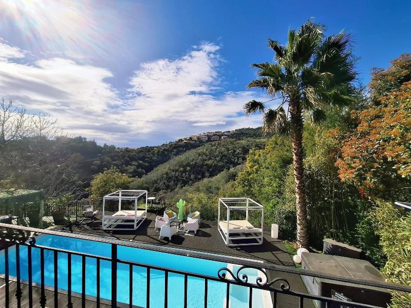 Villa Colina image