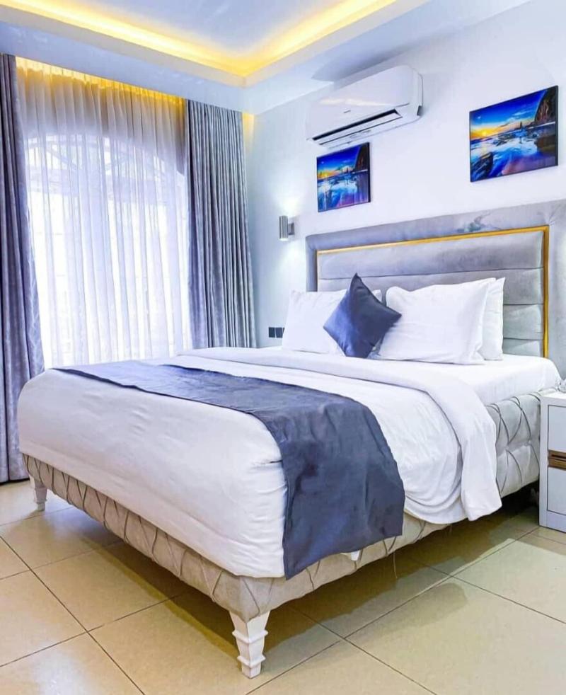 The Grosvenor Rooms And Suites image