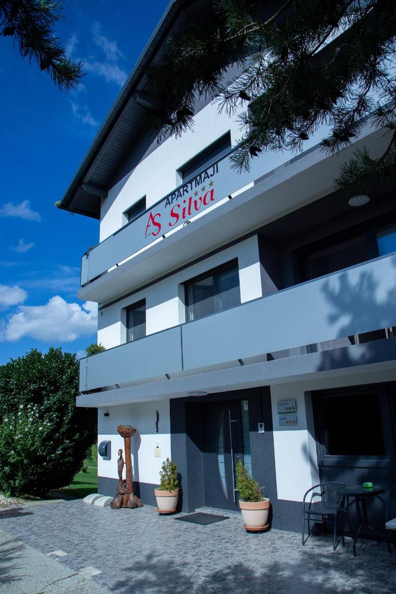 Apartmaji Bungalovi I Sotorisce Silva image