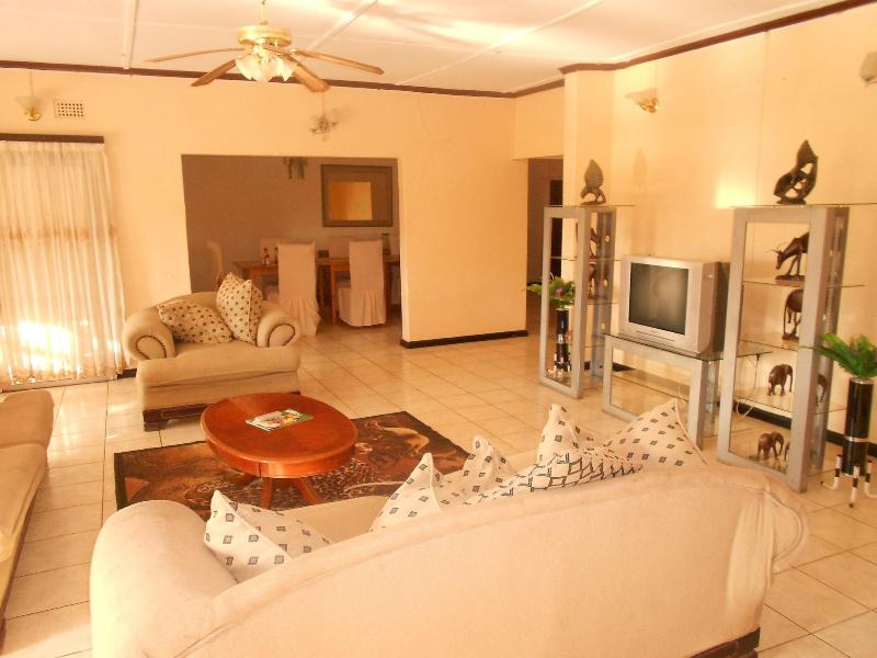 Wane Guest Lodge image