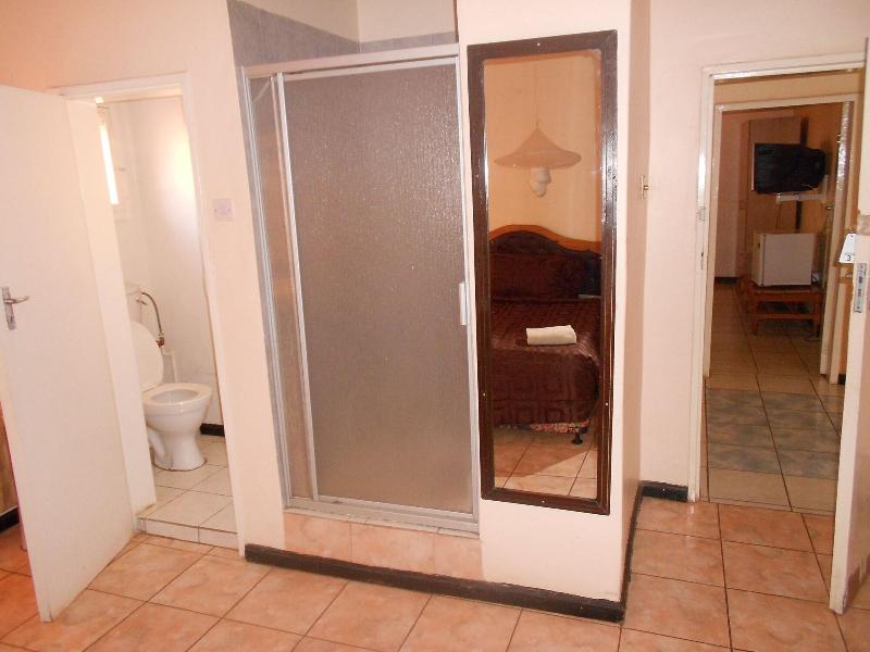 Wane Guest Lodge image