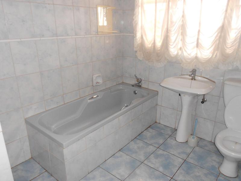 Wane Guest Lodge image