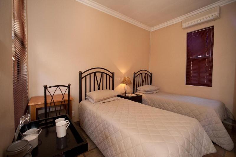 Rise And Shine Lodge image