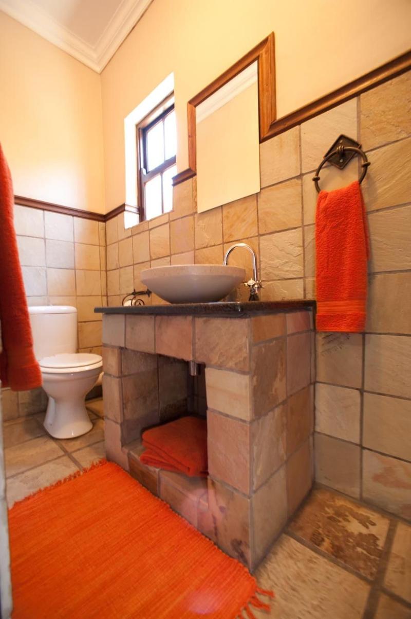 Rise And Shine Lodge image