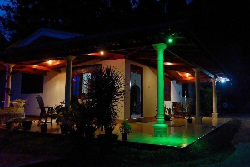 Damith Tourist Inn image