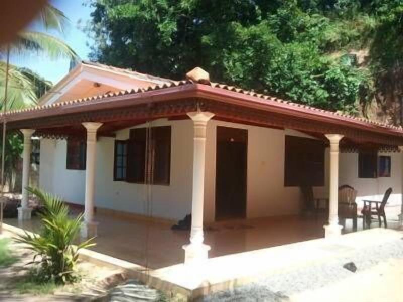 Damith Tourist Inn image