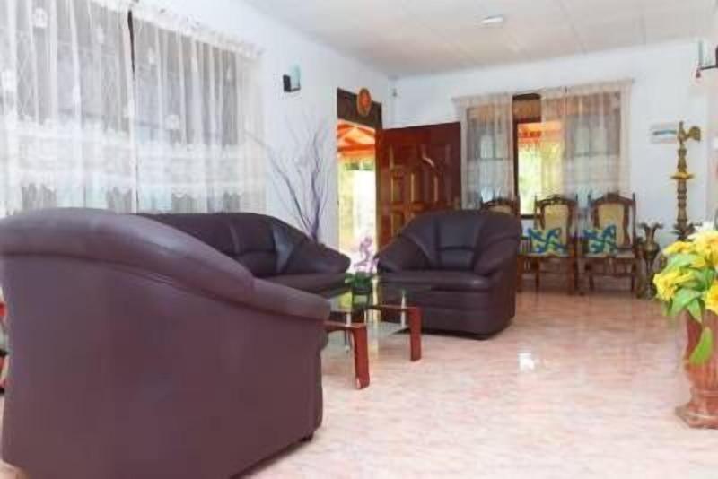 Damith Tourist Inn image