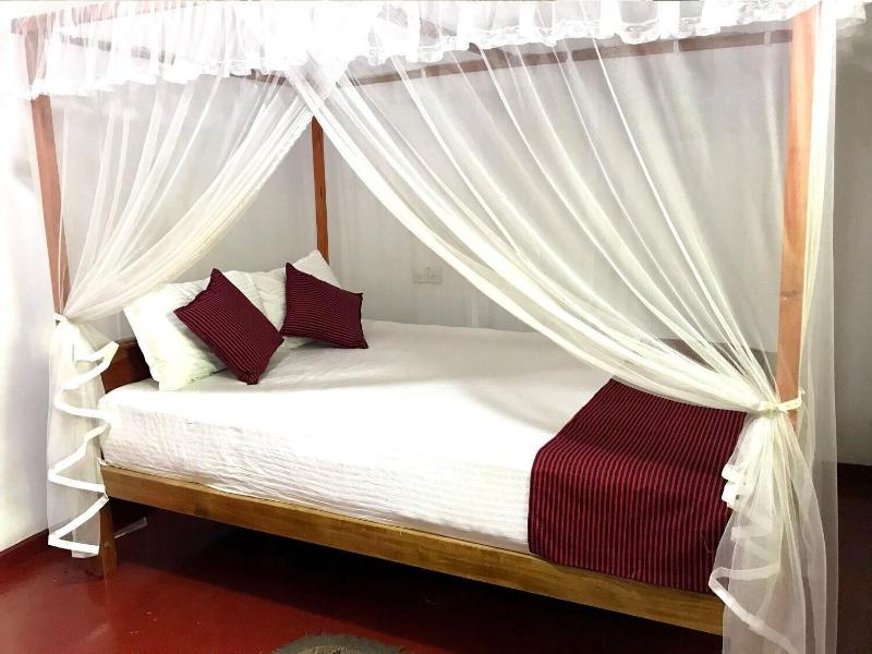Damith Tourist Inn image