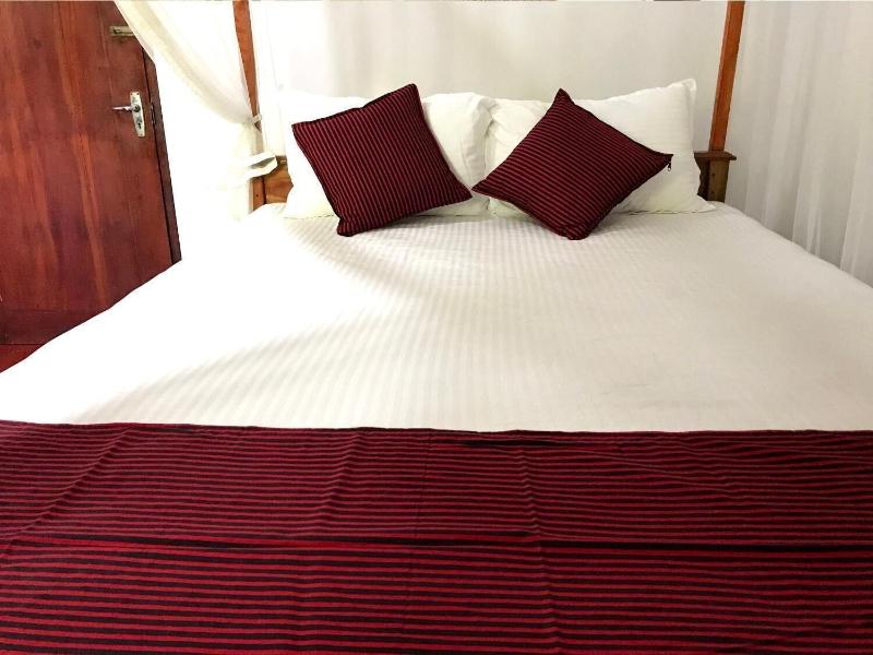 Damith Tourist Inn image