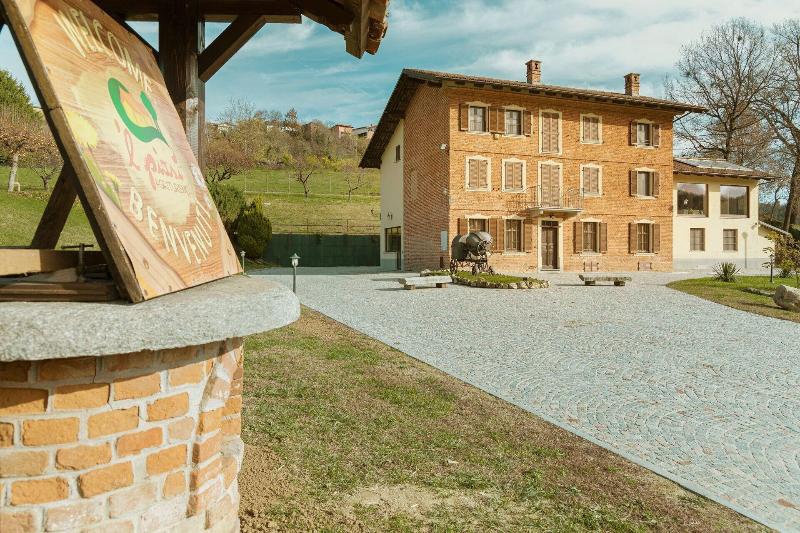 L Piasi image