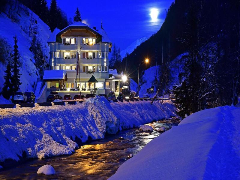 Hotel Ha Llroah image
