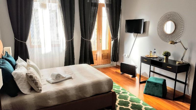 Cool Guesthouse image