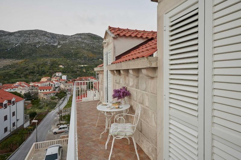 Apartments Micika image