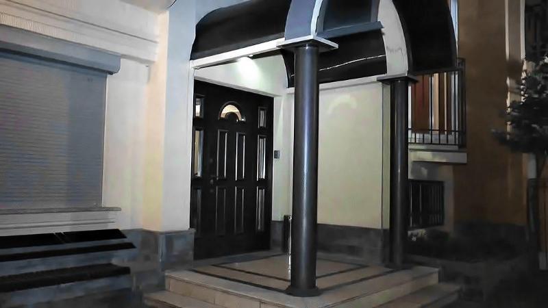 Villa Courtyard image
