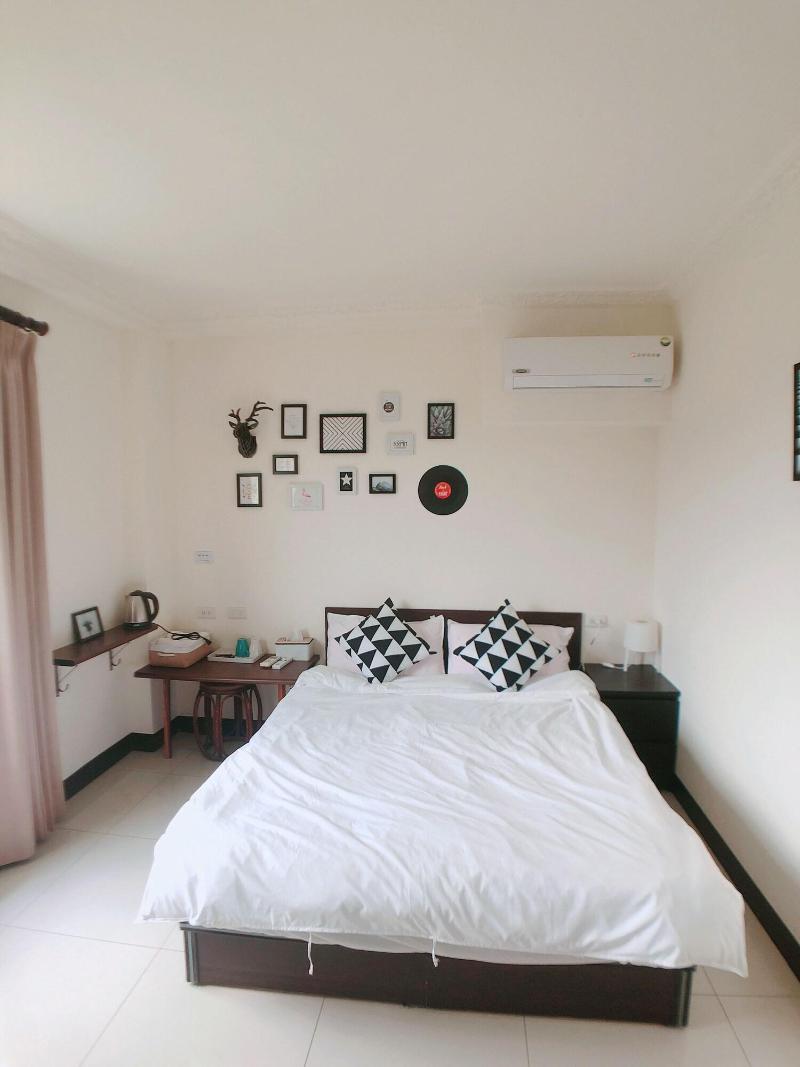 Sweet Home image