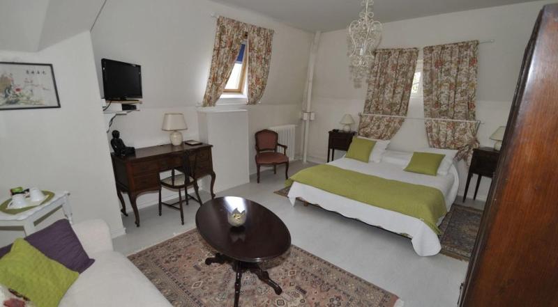 Villa Des Iris image