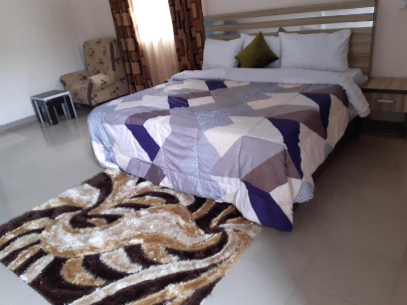 Goddis Apartments image