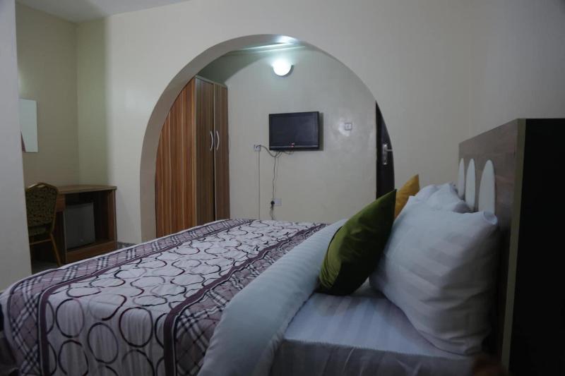 Goddis Apartments image