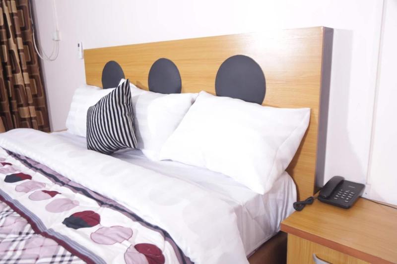 Goddis Apartments image