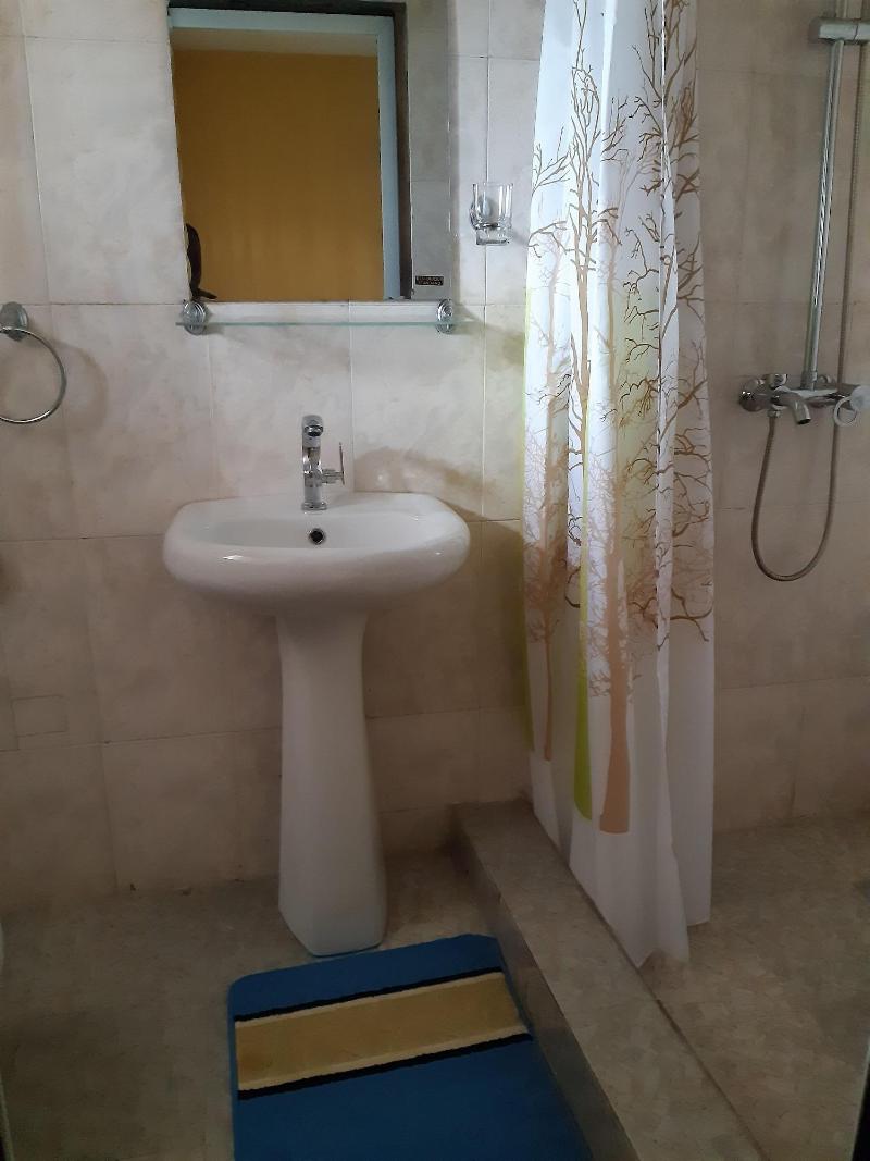 Goddis Apartments image