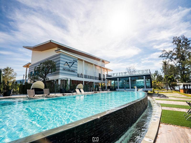 De Veranio Resort image