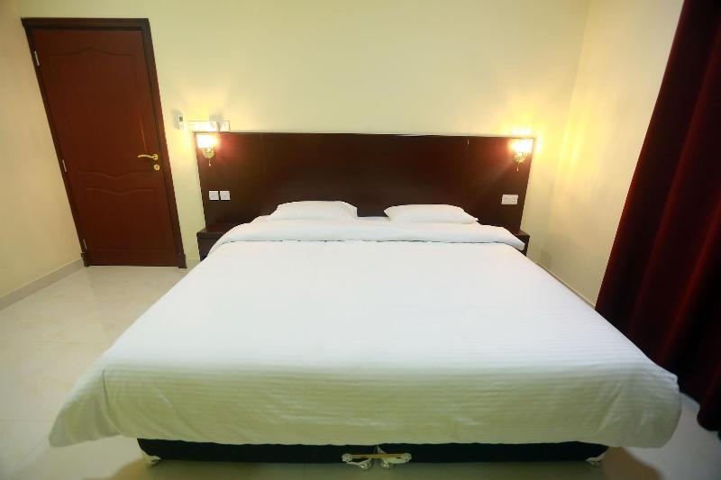 Al Dhiyafa Palace Hotel Apartment image