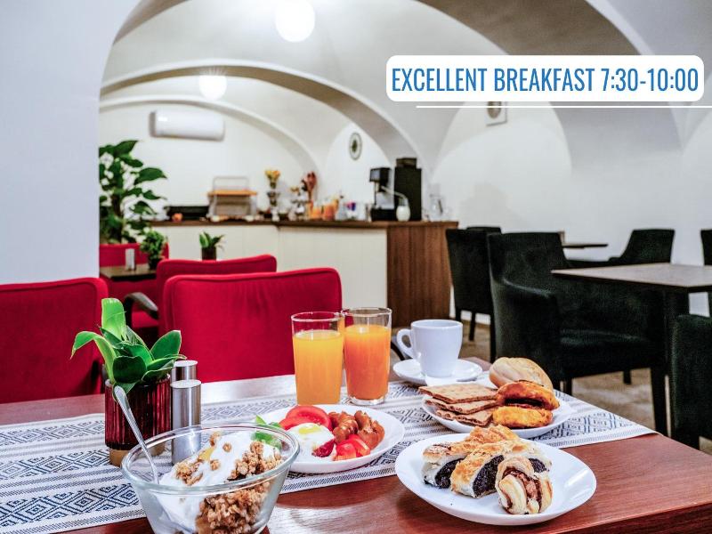 Bluebell Hotel image