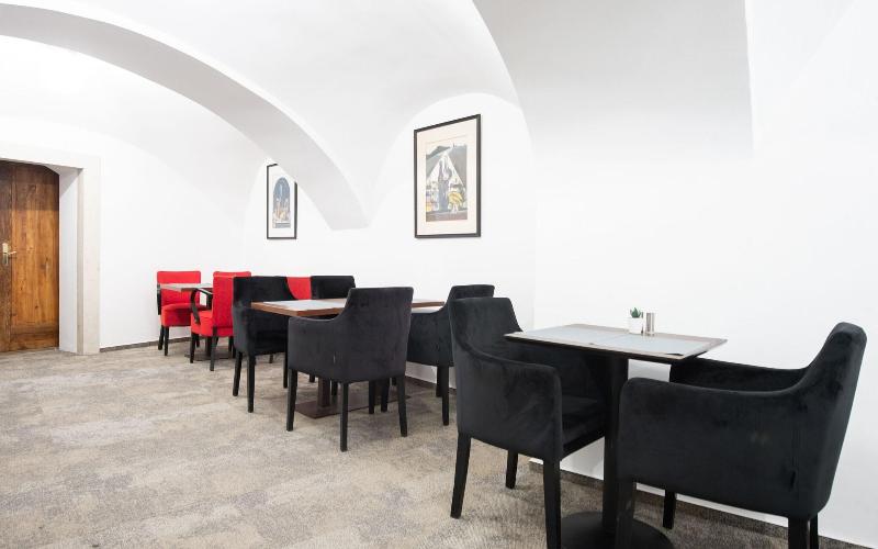 Bluebell Hotel image