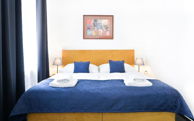 Bluebell Hotel image