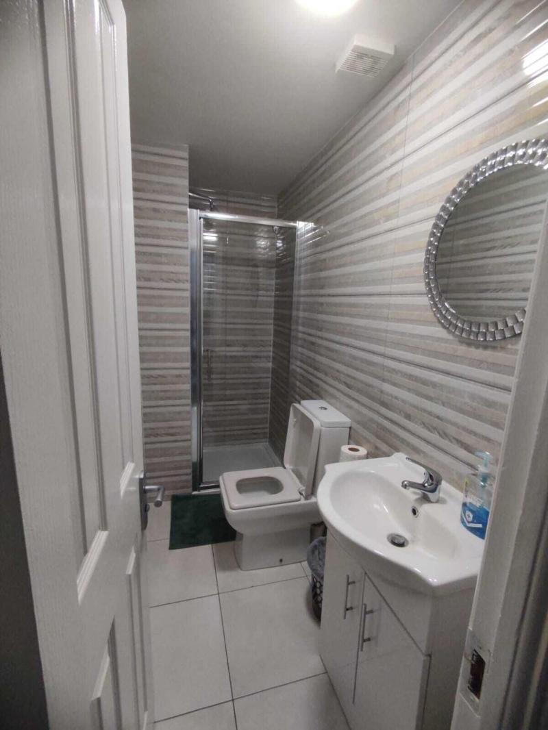 Double Bedroom Studio image