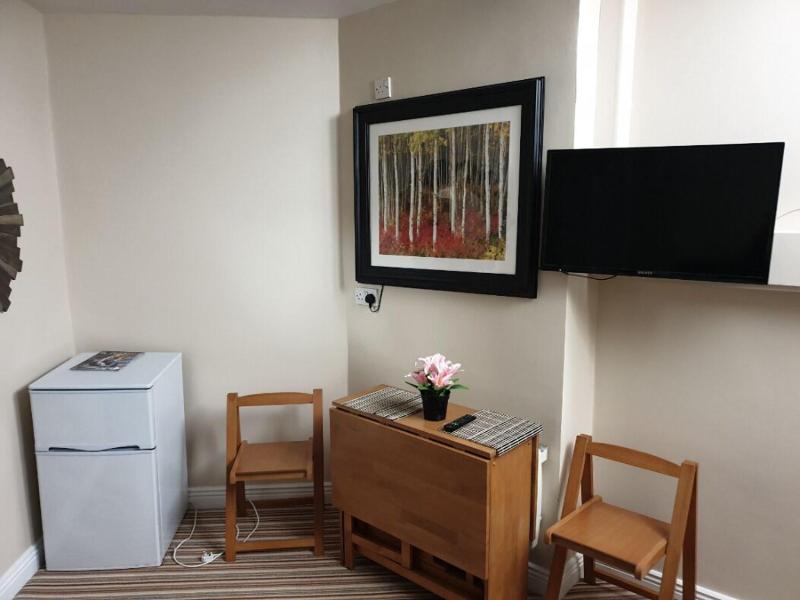 Double Bedroom Studio image