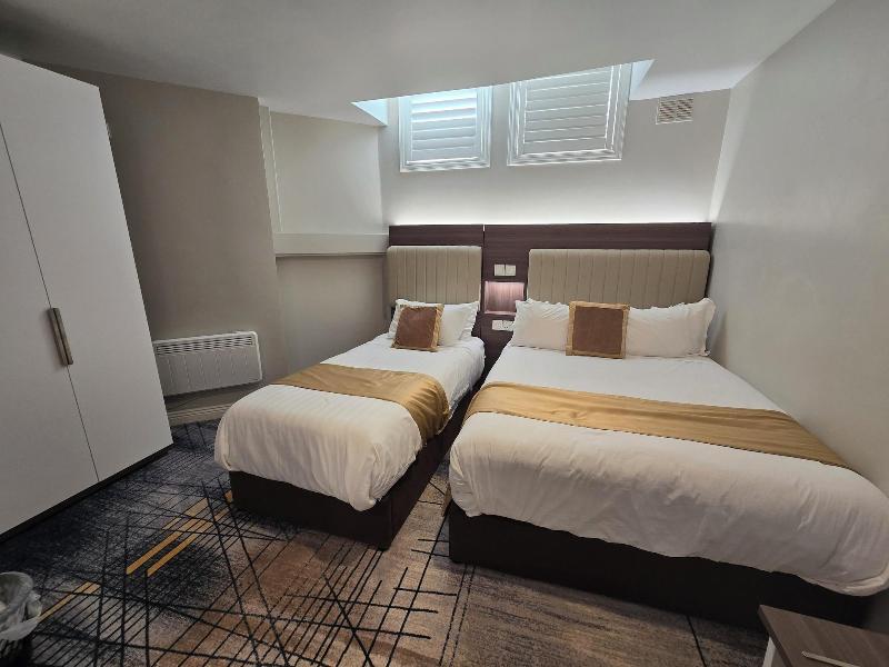 Double Bedroom Studio image