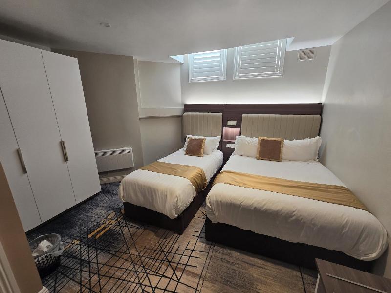 Double Bedroom Studio image