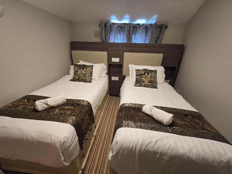 Double Bedroom Studio image