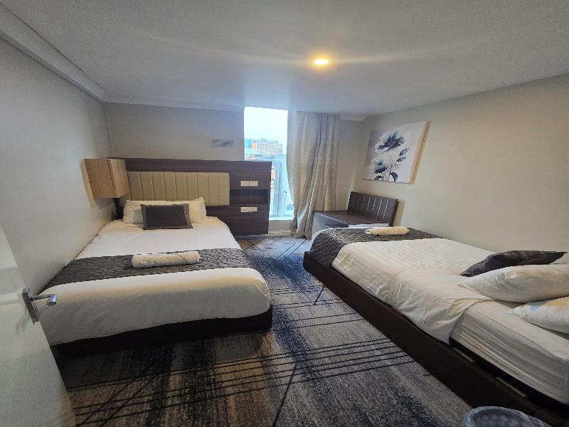 Double Bedroom Studio image
