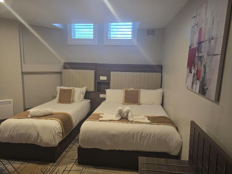Double Bedroom Studio image