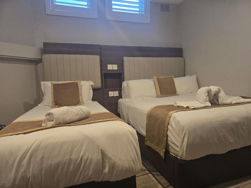 Double Bedroom Studio image