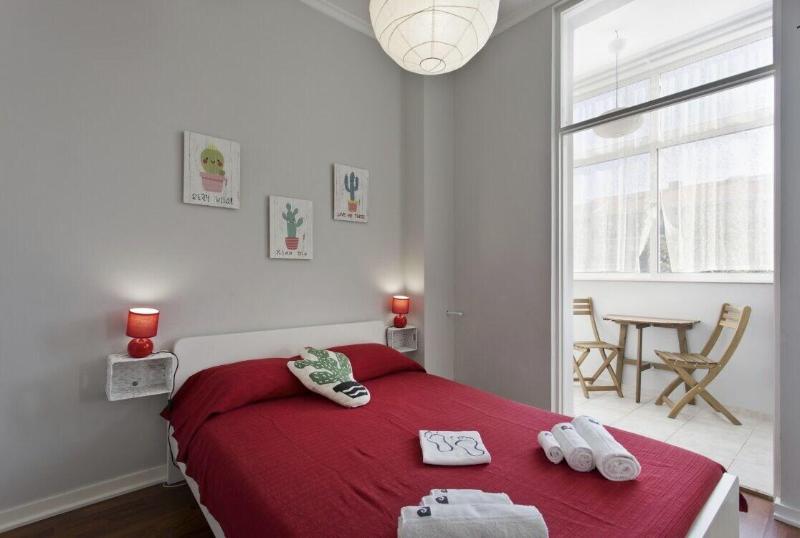 H A H image
