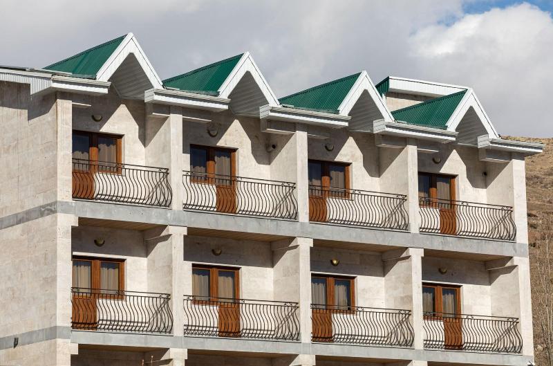 Alaska Resort image