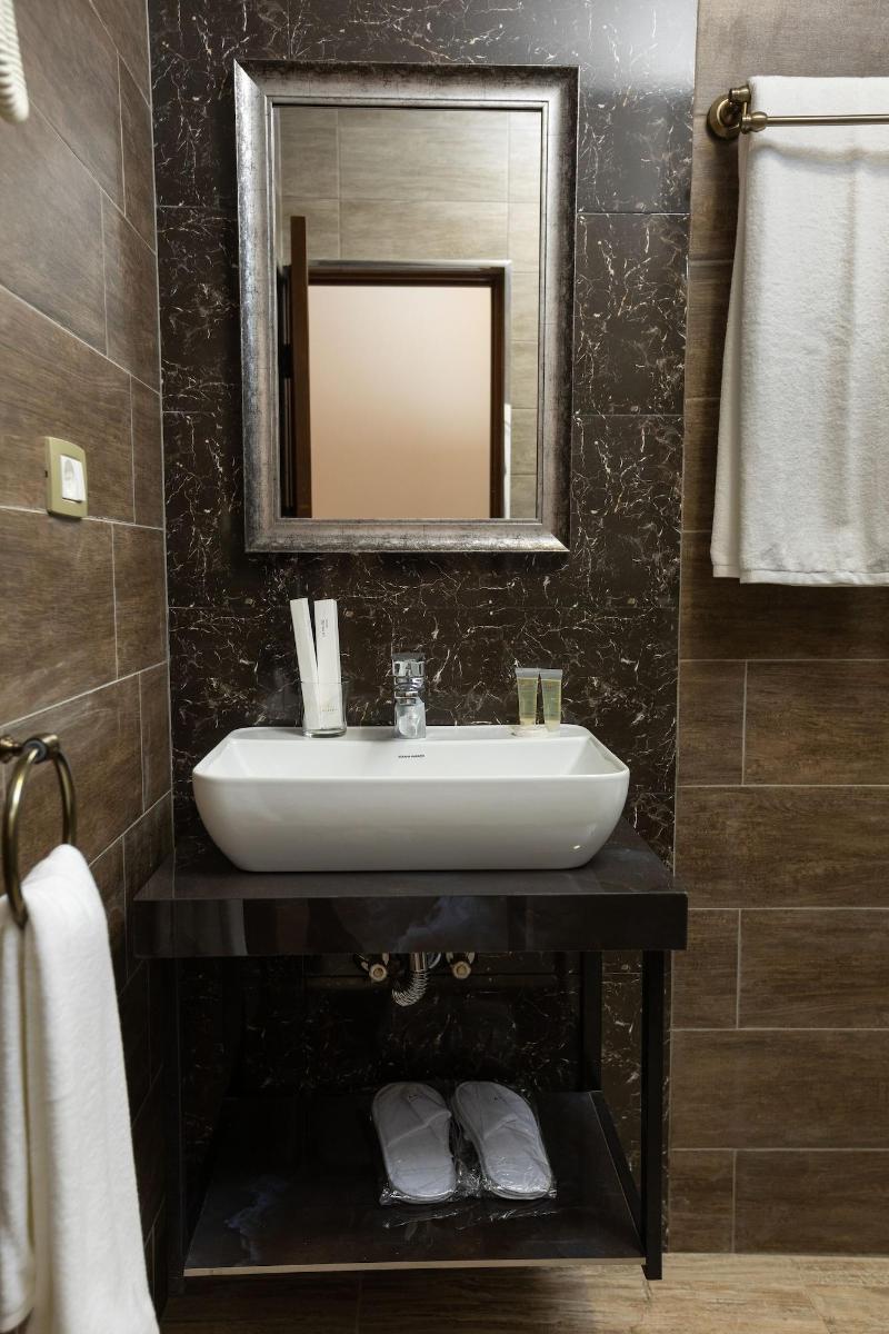 Alaska Resort image