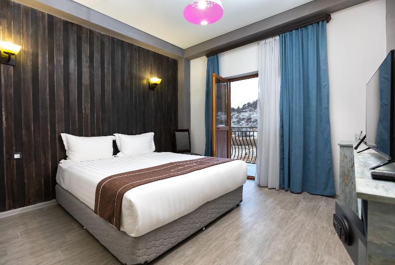Alaska Resort image