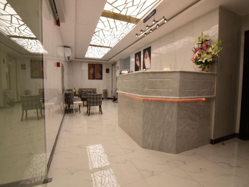 Touq Balad image