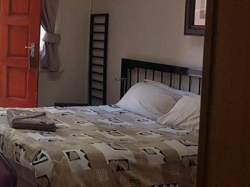 Country Blue Guest House image