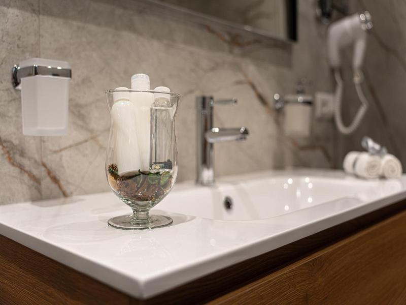 Marcus Suite image