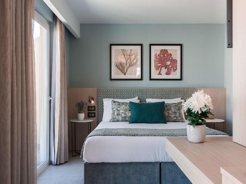 123 Mainstreet Boutique Hotel image