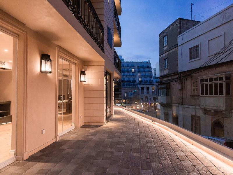 123 Mainstreet Boutique Hotel image