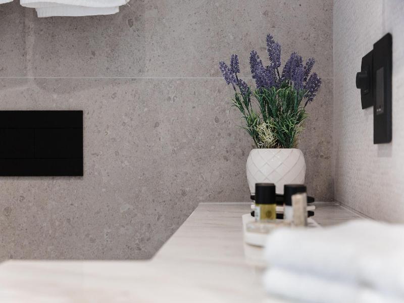 123 Mainstreet Boutique Hotel image